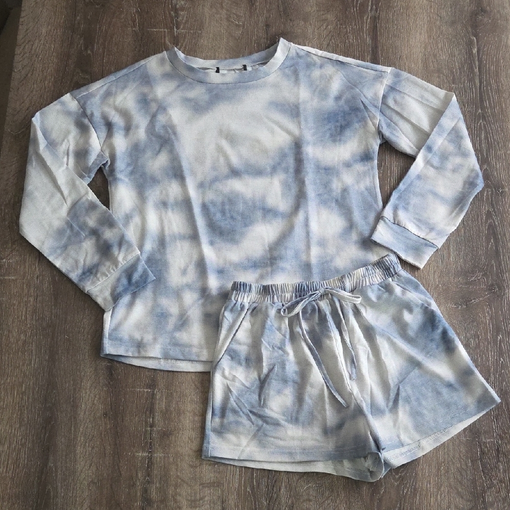 Hope Horizon Tie-Dye Long Sleeve Top & Shorts Lounge Set Blue Grey White XS